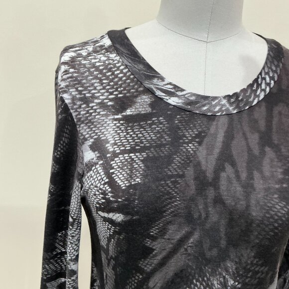 Top - Picture 3 of 4